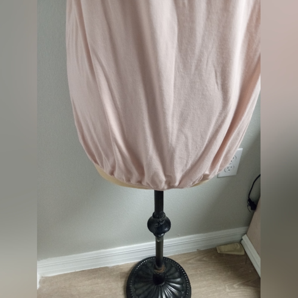 Ann Taylor Loft - Sleeveless Elastic Bottom Blouse - Picture 4 of 7